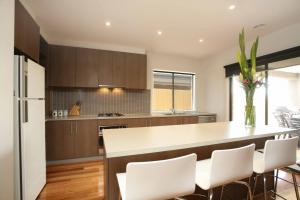 Home For Sale Deer Park Victoria